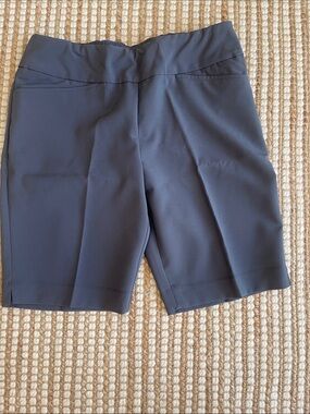 IBKÜL Women's Solid Pull-On Shorts Charcoal Gray Size 8
